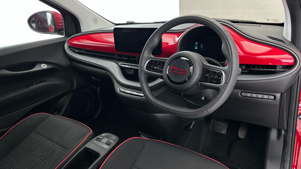 Fiat 500E 42Kwh Passion Hatchback 118 Ps #9