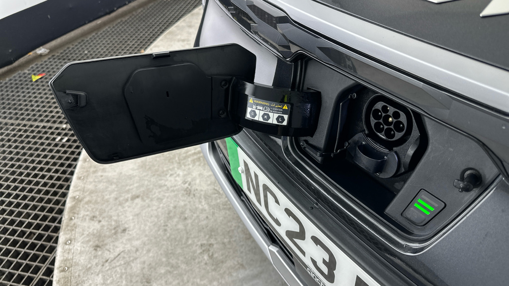 Kia e-Niro Niro 64.8Kwh 3 Suv 201 Bhp Grey #28