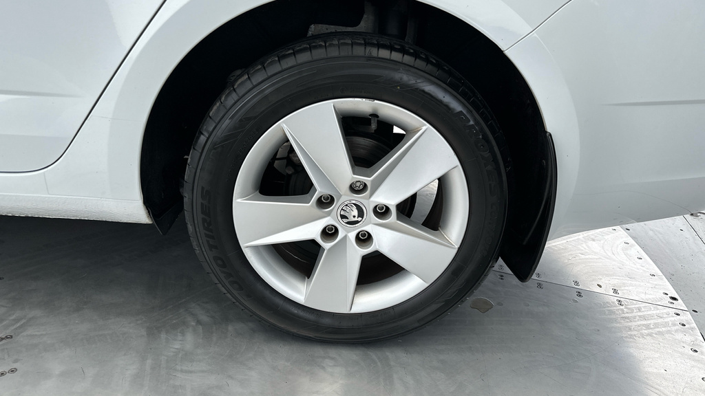 Skoda Octavia 2.0 Tdi Vrs Hatchback Euro 6 S Grey #22