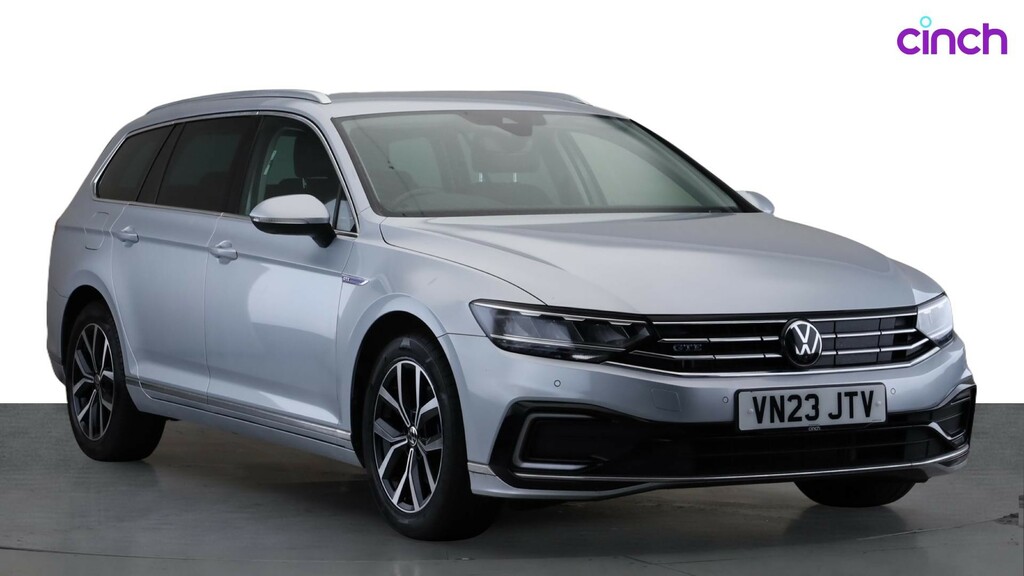 Volkswagen Passat Mk8 Facelift Est 2.0Tdi 150 R-line Evo Dsg Grey #1