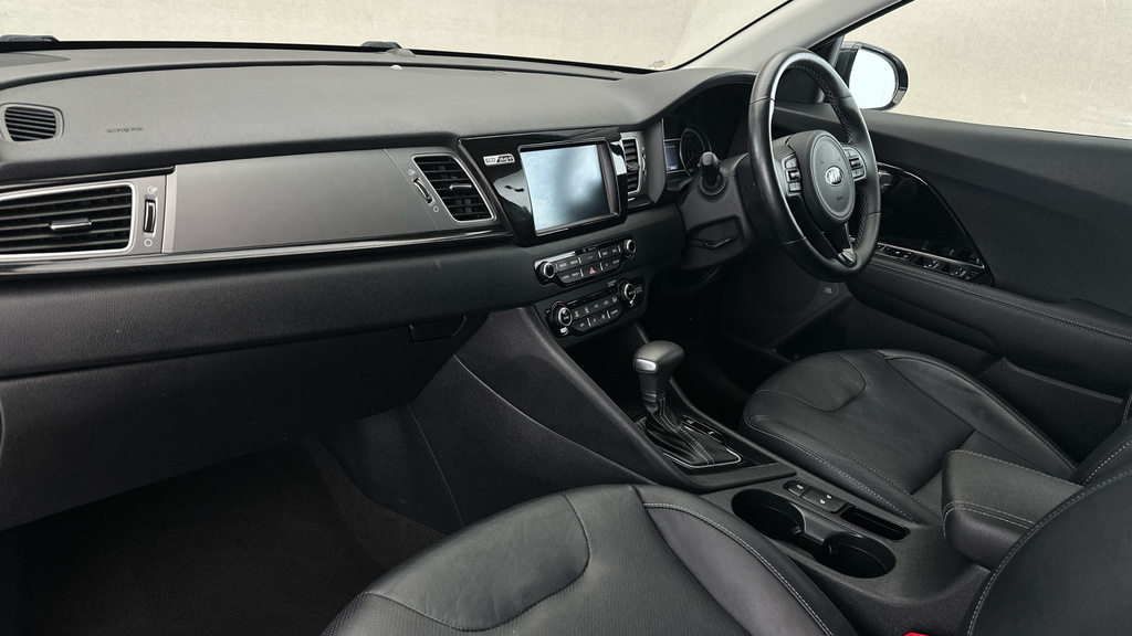 Kia Niro 1.6 Gdi Hybrid 139Bhp 3 Dct White #13