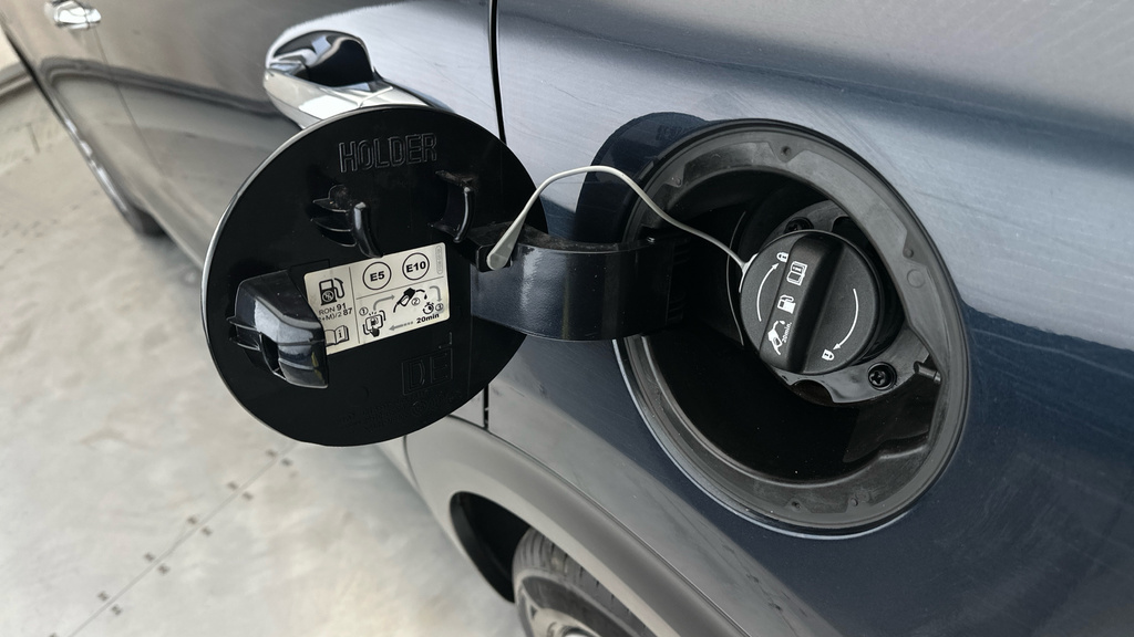 Kia Niro 1.6 Gdi Hybrid 139Bhp 3 Dct White #31