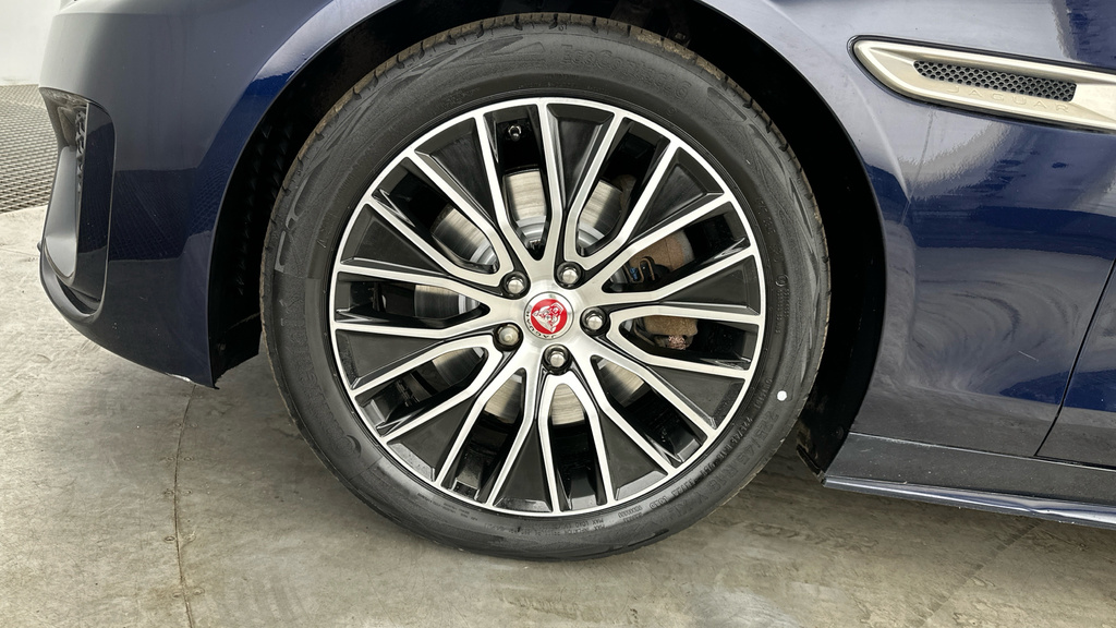 Jaguar XE 2.0 P300i R-dynamic Hse Awd Euro 6 Ss Blue #21
