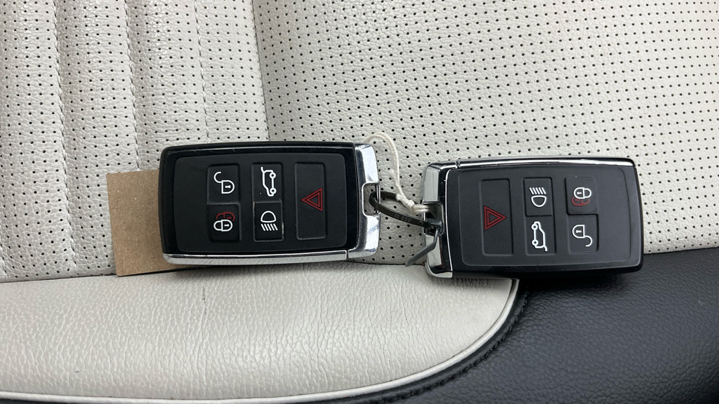 Land Rover Discovery Sport R-dynamic Se Grey #35