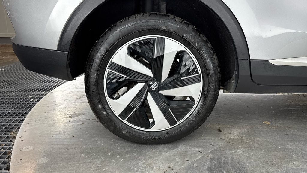 MG ZS 1.5 Vti-tech Exclusive Suv Euro Silver #17