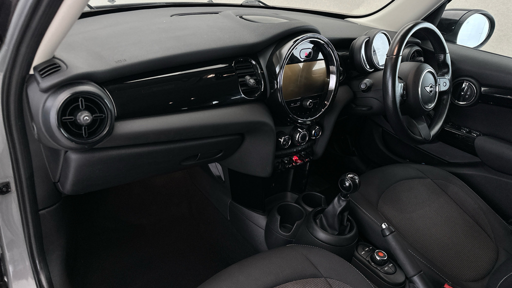 Mini Hatch F55 Mini 5-Door Cooper S Sport Lci II White #10