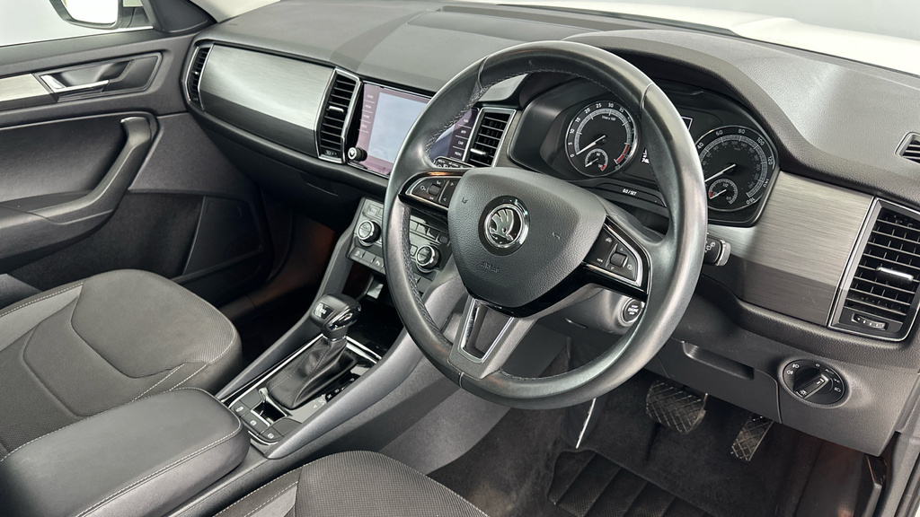 Skoda Kodiaq Se Technology Tdi Scr Dsg White #9