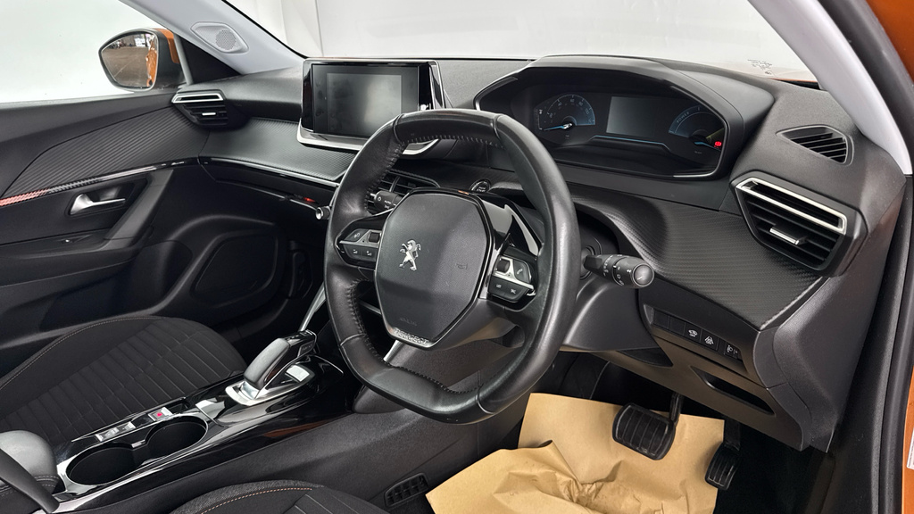 Peugeot e-2008 100Kw Gt 50Kwh 2021 White #9
