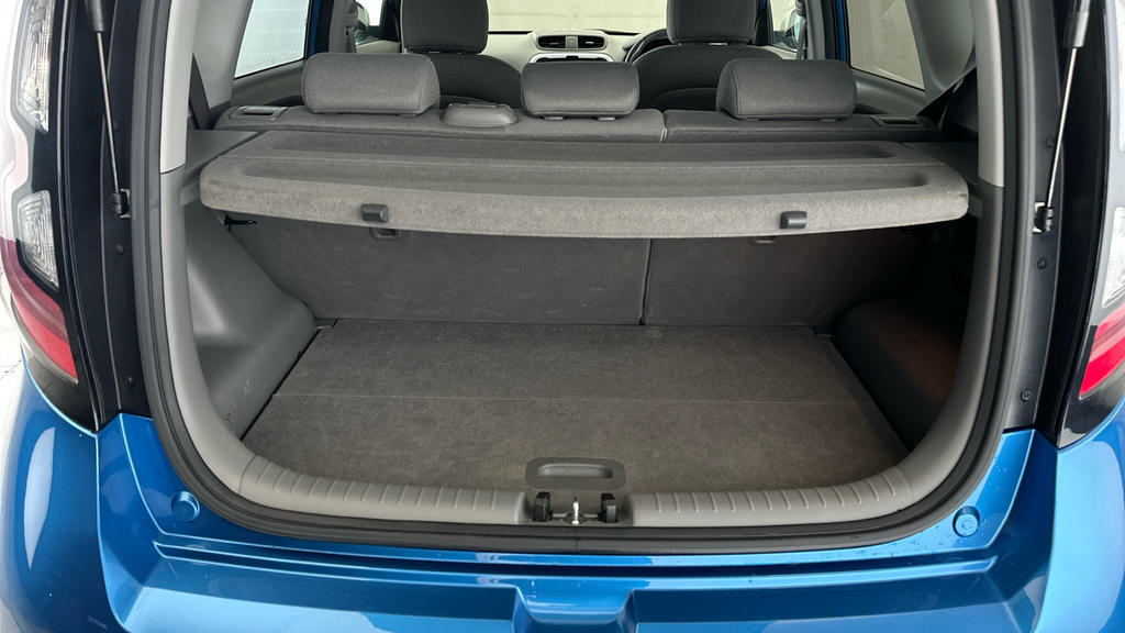 Kia Soul 30Kwh Ev Suv White #21