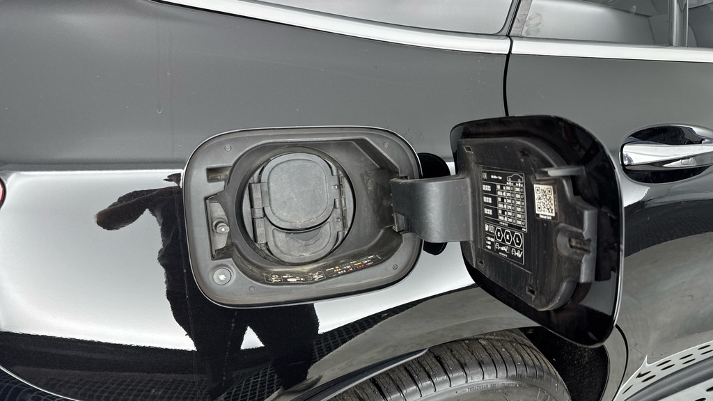 Mercedes-Benz EQC 2022 72 Eqc #21