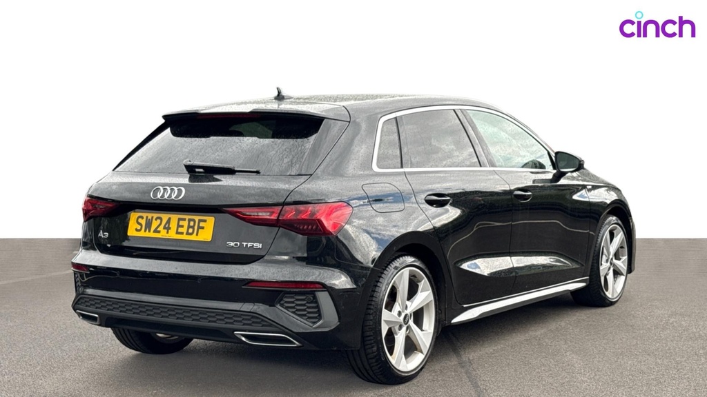 Audi A3 1.5 Tfsi 35 Black Edition Saloon S Tron White #4