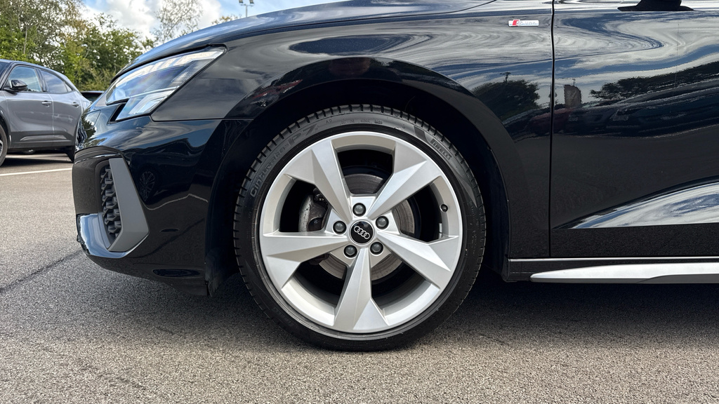 Audi A3 1.5 Tfsi 35 Black Edition Saloon S Tron White #24
