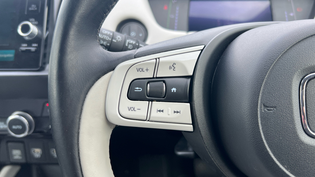 Honda Jazz 1.5 I-mmd Hybrid Ex Ecvt Blue #24