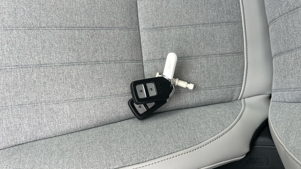 Honda Jazz 1.5 I-mmd Hybrid Ex Ecvt Blue #21