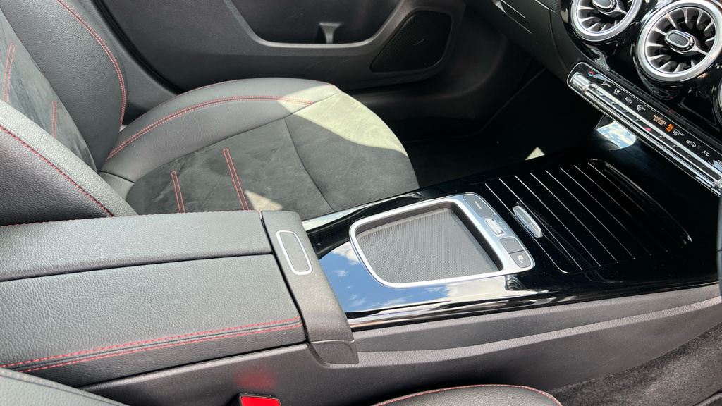 Mercedes-Benz A Class 1.3 A250e 15.6Kwh Amg Line Executive Saloon Black #40