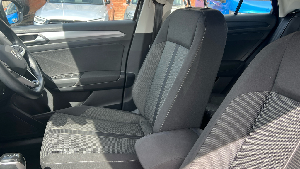 Volkswagen T-Roc 1.5 Tsi R-line Black #36
