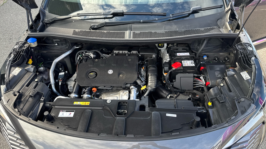 Peugeot 5008 1.2 Puretech Gt Premium Ea Black #16