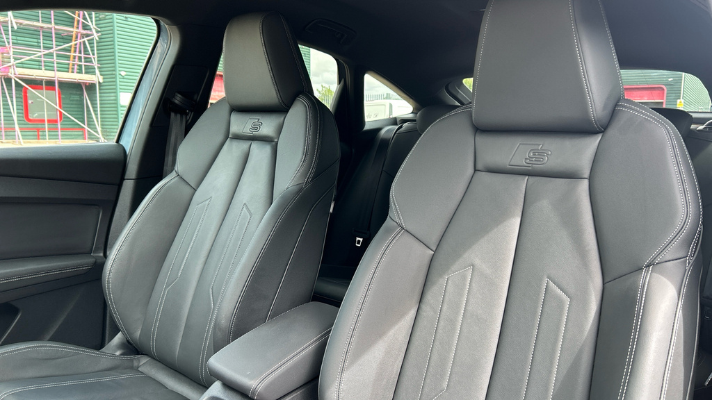 Audi Q4 E Tron Audi Q4 E-tron Estate 210Kw 45 82Kwh S Line Au Purple #27