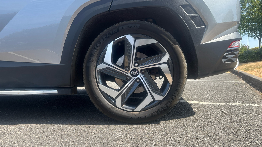 Hyundai Tucson 1.6T N Line White #18