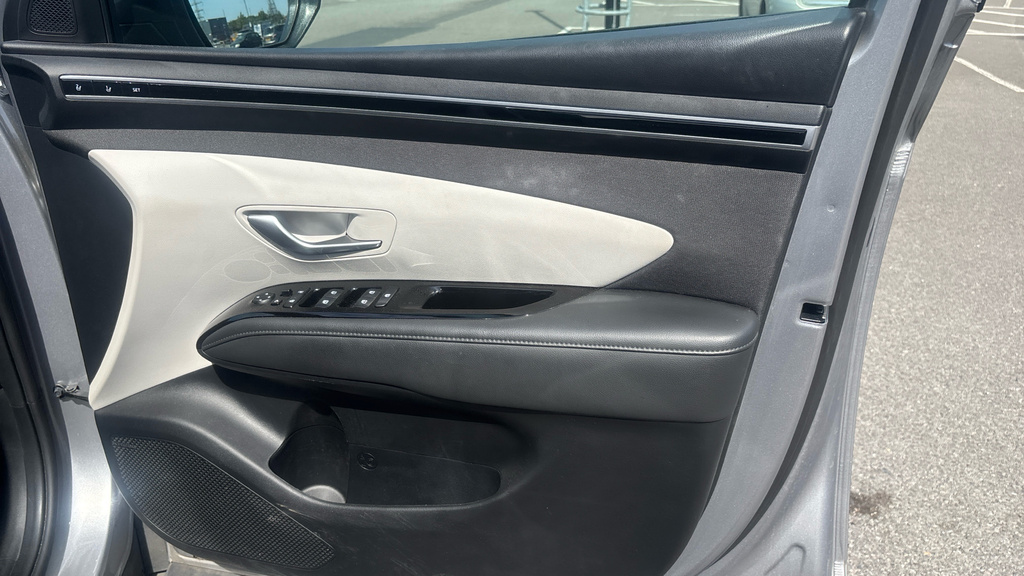 Hyundai Tucson 1.6T N Line White #31