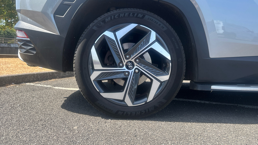 Hyundai Tucson 1.6T N Line White #19