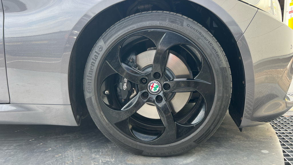 Alfa Romeo Giulia 2.0T Veloce Euro 6 Ss Red #24