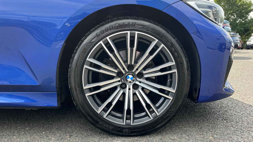 BMW 3 Series M340i Xdrive Touring 3.0 Black #20