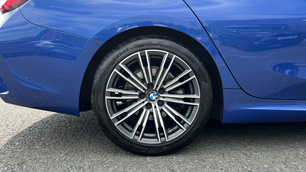BMW 3 Series M340i Xdrive Touring 3.0 Black #19