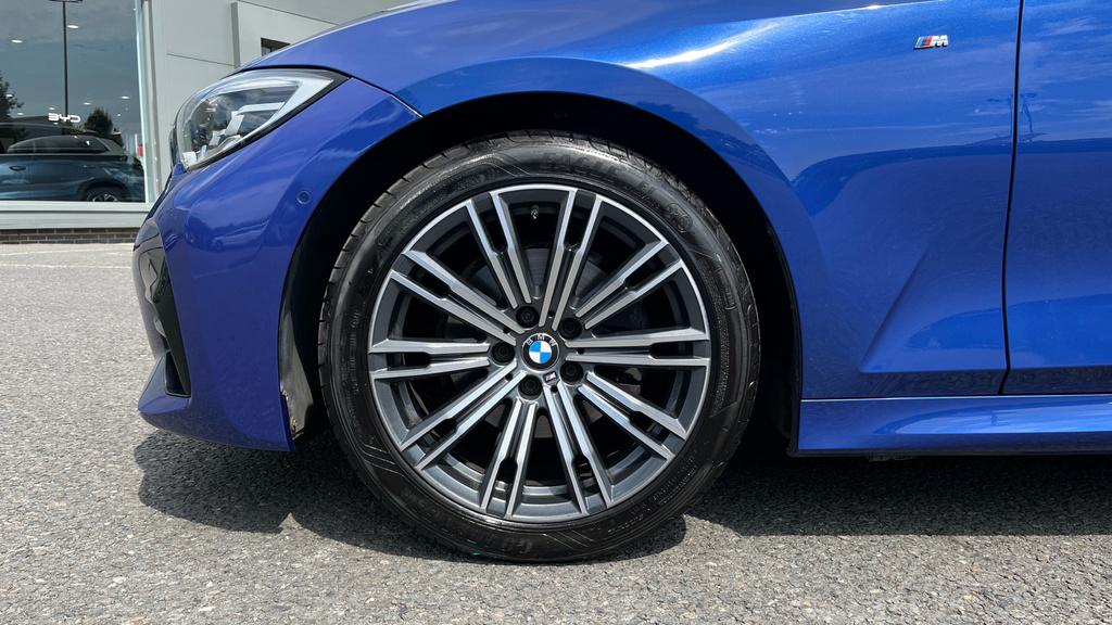 BMW 3 Series M340i Xdrive Touring 3.0 Black #17