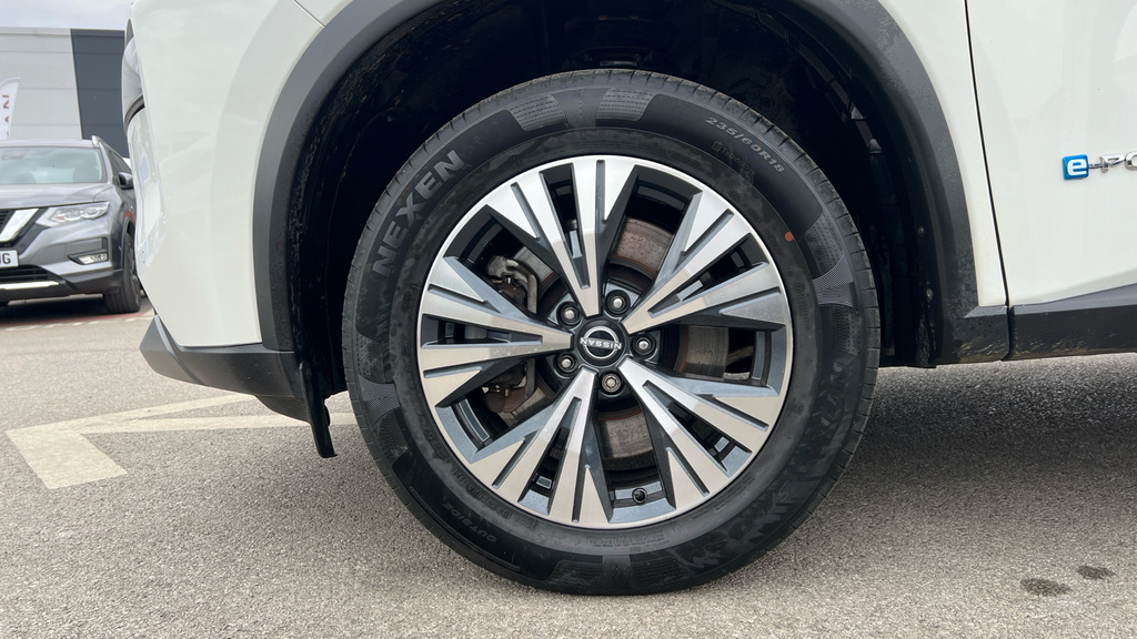 Nissan X-Trail 1.5 E-power E-4orce 213 Tekna Grey #17