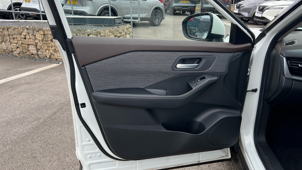 Nissan X-Trail 1.5 E-power E-4orce 213 Tekna Grey #24