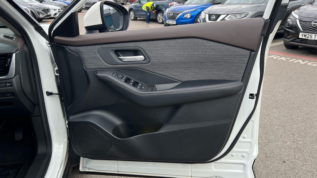 Nissan X-Trail 1.5 E-power E-4orce 213 Tekna Grey #33