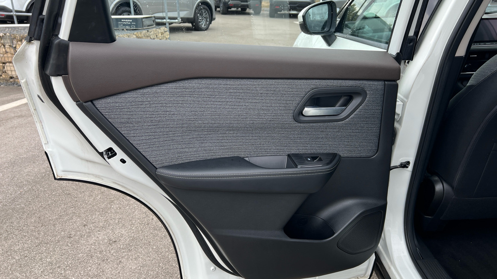 Nissan X-Trail 1.5 E-power E-4orce 213 Tekna Grey #40