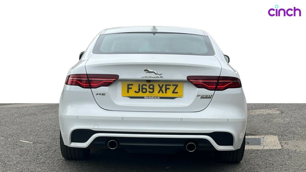 Jaguar XE Saloon 2.0 D R-sport 201919 White #4
