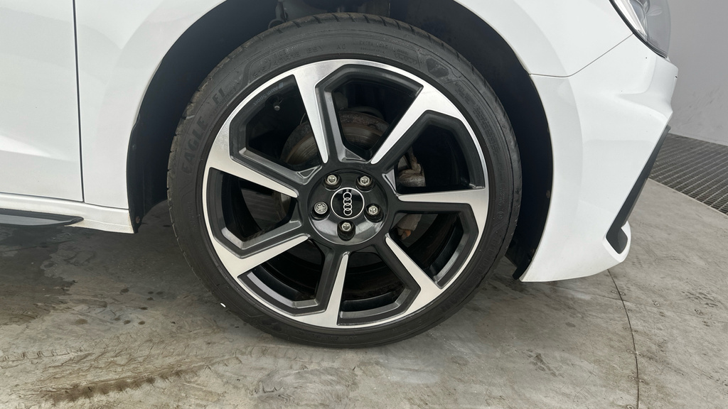 Audi A1 Audi A1 Sportback Sport 30 Tfsi 110 Ps 6-Speed Grey #25