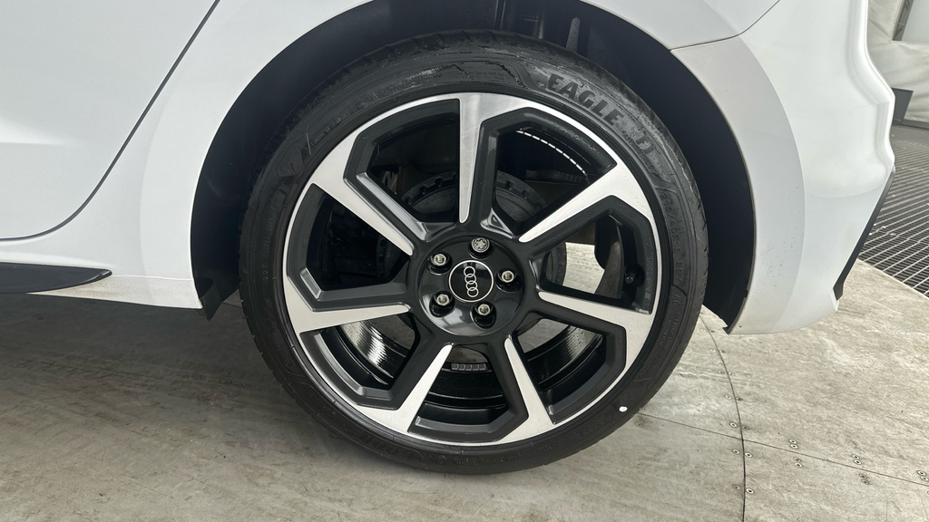 Audi A1 Audi A1 Sportback Sport 30 Tfsi 110 Ps 6-Speed Grey #23