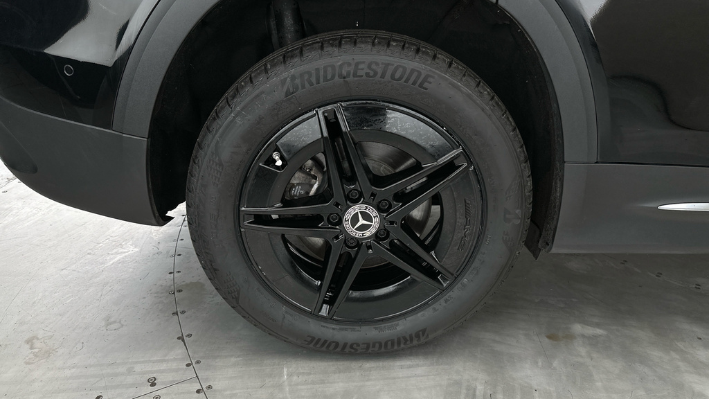Mercedes-Benz EQB Eqb 300 Amg Line 4Matic Black #28