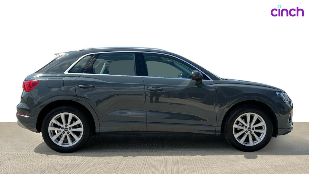 Audi Q3 Audi Q3 S Line 35 Tfsi 150 Ps S Tronic Blue #2