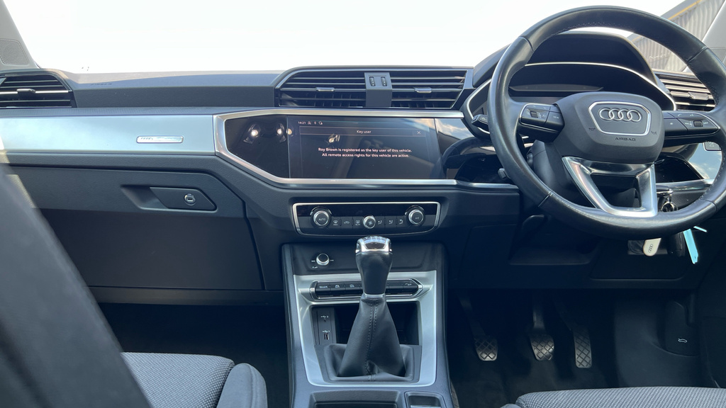 Audi Q3 Audi Q3 S Line 35 Tfsi 150 Ps S Tronic Blue #12