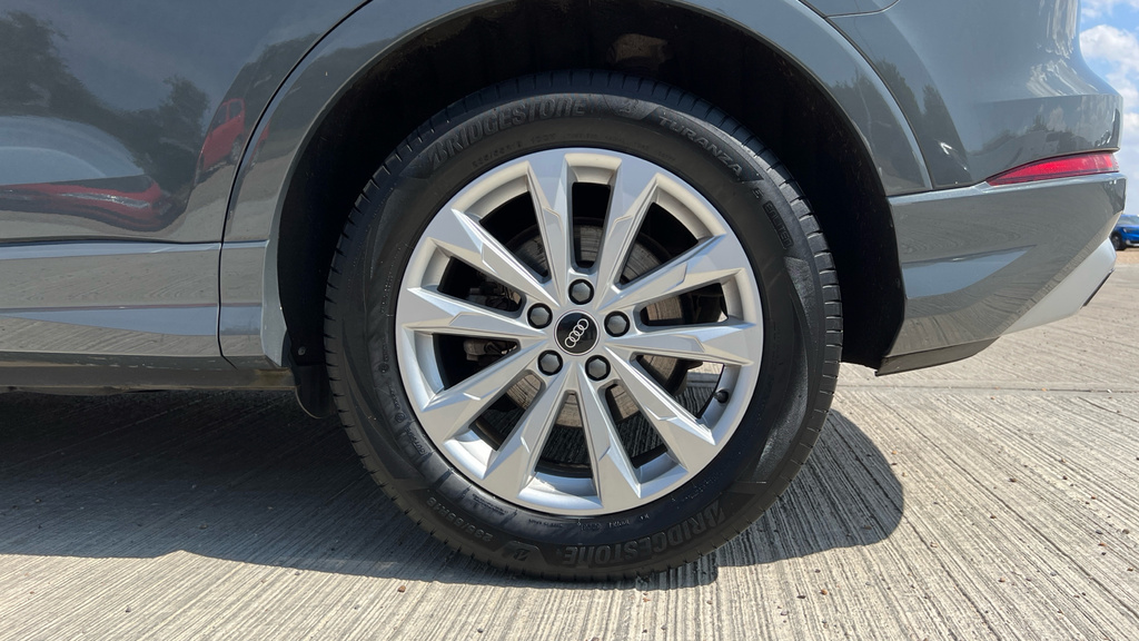 Audi Q3 Audi Q3 S Line 35 Tfsi 150 Ps S Tronic Blue #18