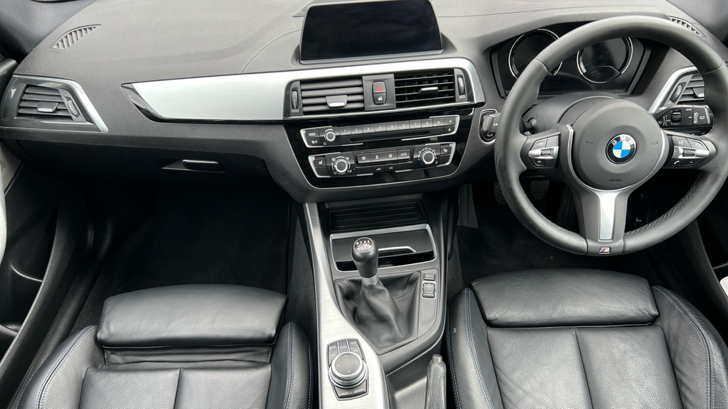 BMW 1 Series 118I Sport White #11