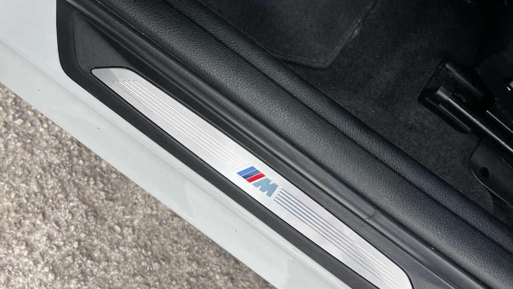 BMW 1 Series 118I Sport White #36