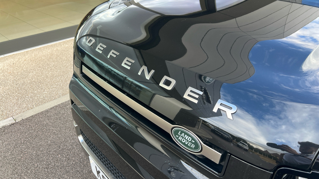 Land Rover Defender 2022 5.0 V8 518 Bhp Grey #19