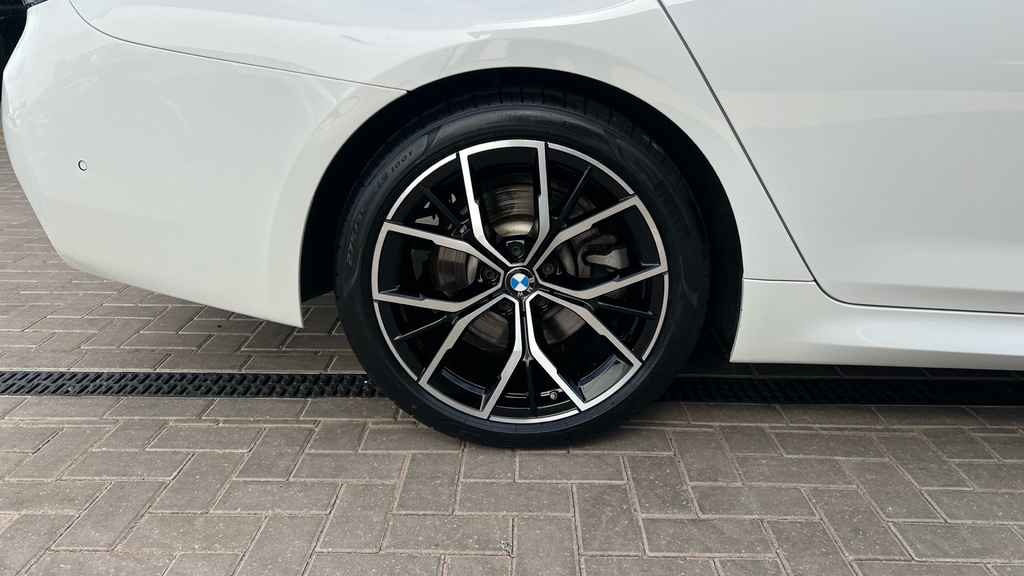 BMW 5 Series 530D Xdrive Mht M Sport Blue #30