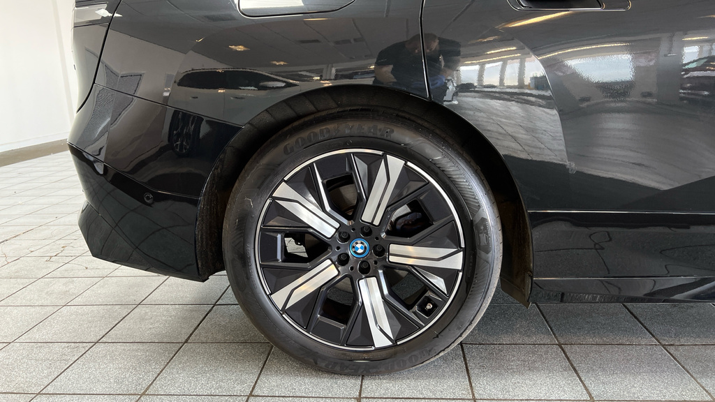 BMW iX 385Kw Xdrive50 M Sport 111.5Kwh Black #36