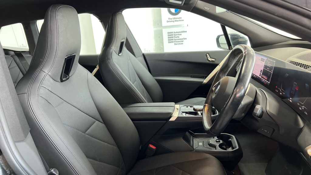 BMW iX 385Kw Xdrive50 M Sport 111.5Kwh Black #26