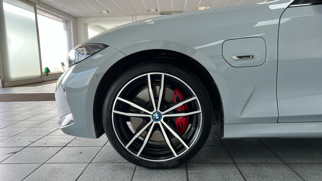 BMW 3 Series 330E M Sport Touring Blue #32