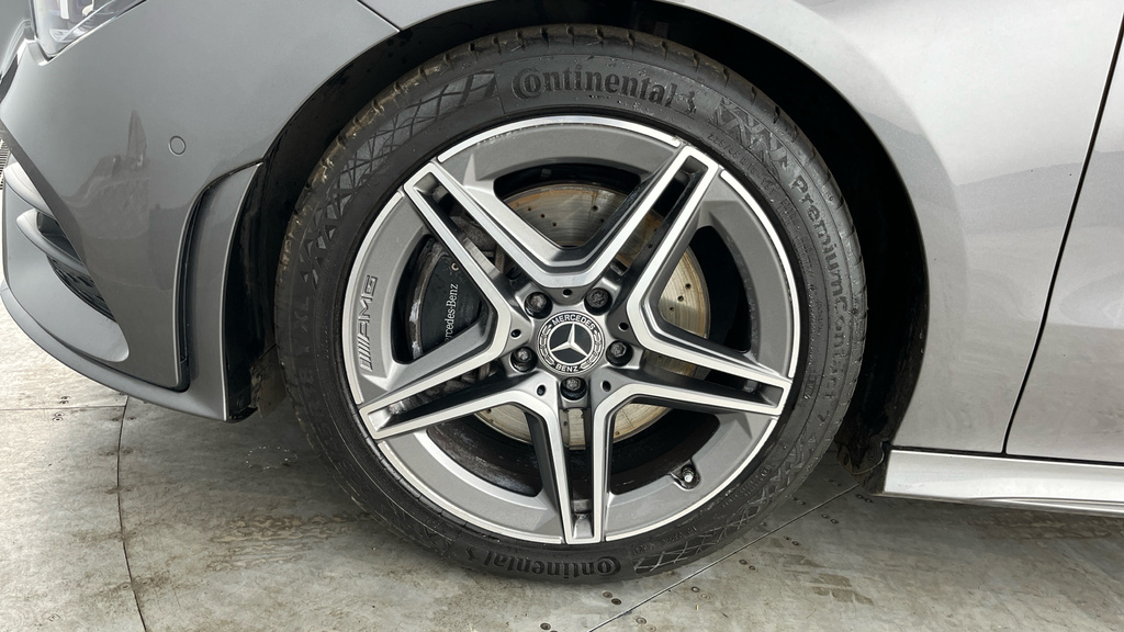 Mercedes-Benz CLA Class 1.3 Cla 200 Amg Line Premium 161 Bhp Blue #28