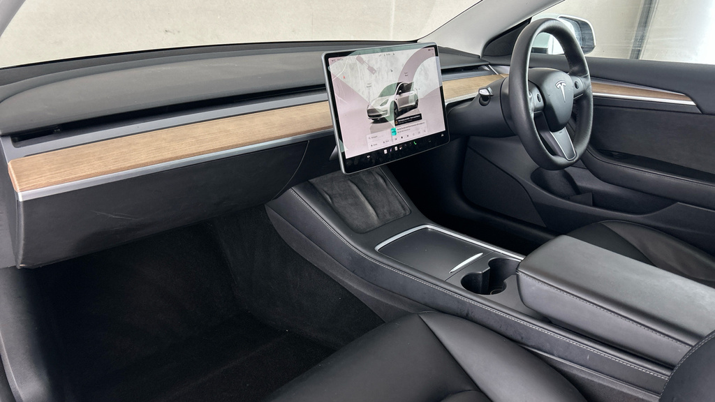 Tesla Model 3 Saloon Rwd 241 Bhp Cruise Cont Red #13