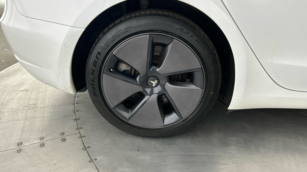 Tesla Model 3 Saloon Rwd 241 Bhp Cruise Cont Red #26